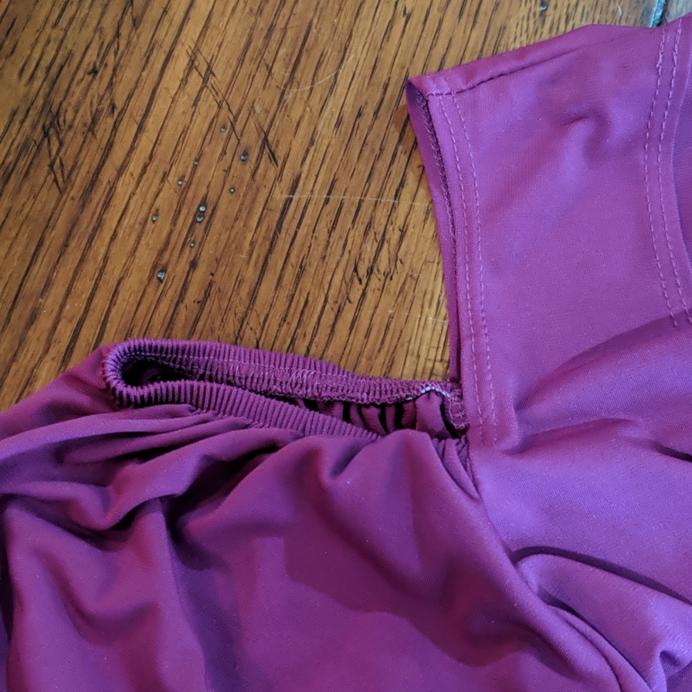 Cold Shoulder-L--NWOT - Picture 11 of 11